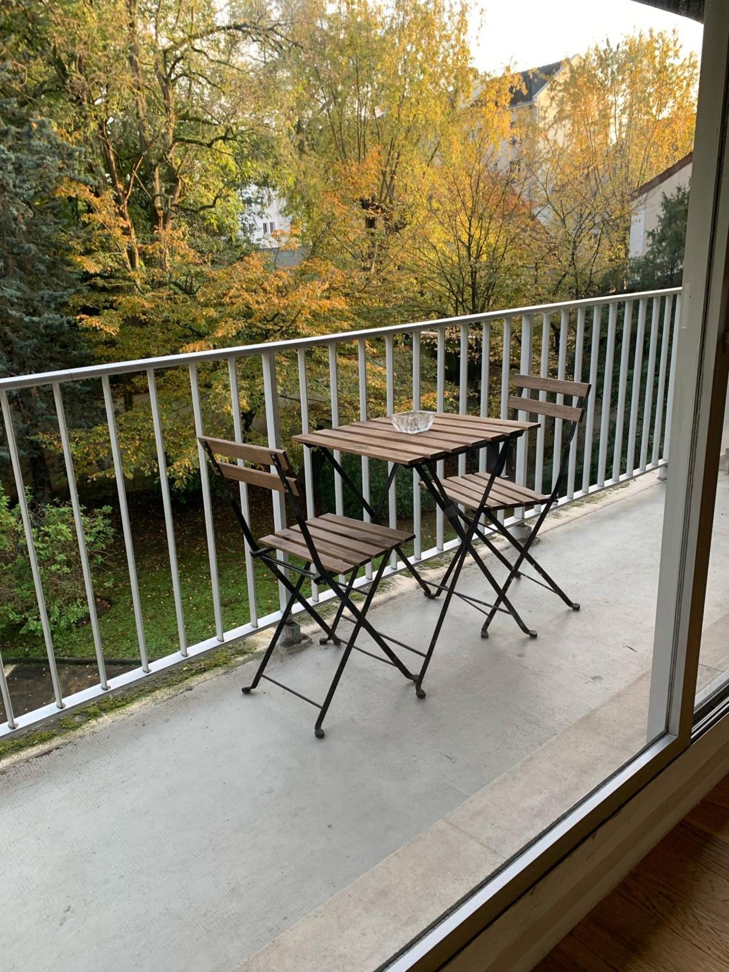 Appartement 12 Min Paris - Parking Prive Gratuit - Wifi - Netflix - Balcon Enghien-les-Bains