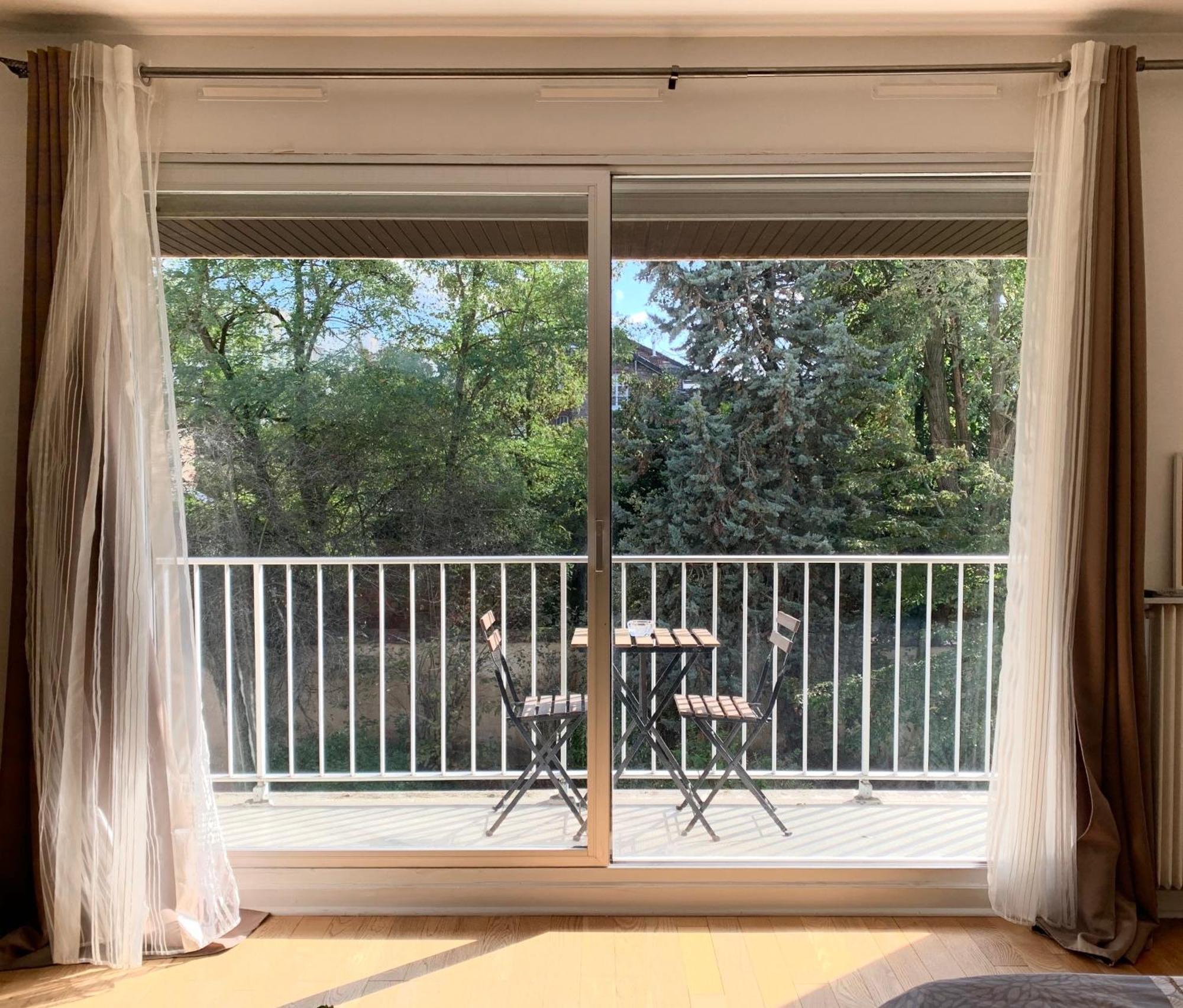 12 Min Paris - Parking Prive Gratuit - Wifi - Netflix - Balcon * Enghien-les-Bains